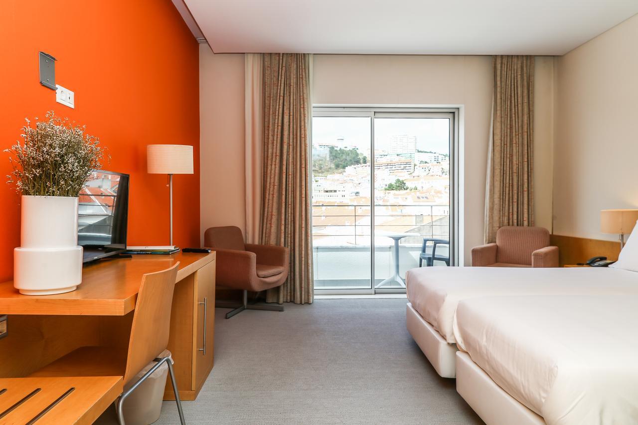Double or Twin Room Side Sea View